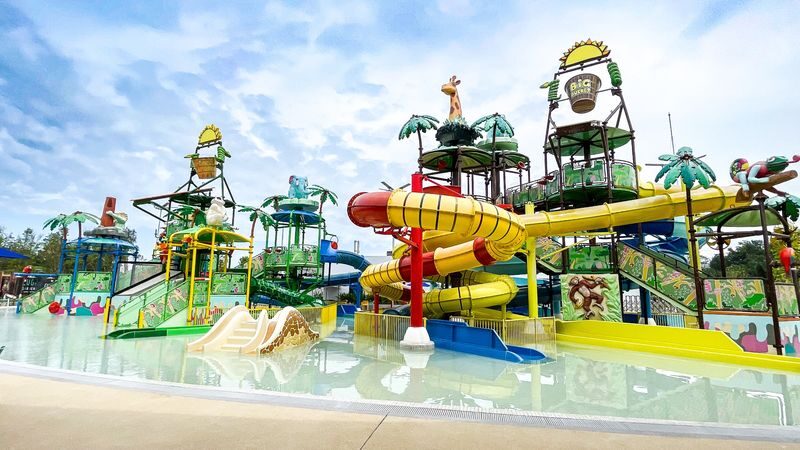 Big Bucket Splash Ticket at Gamuda Luge Gardens - A small waterpark with a family-sized payoff