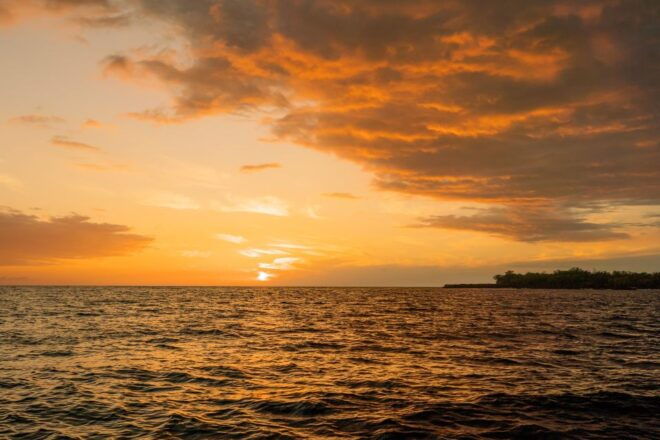 Big Island: Kona Super Raft Sunset Cruise - Full Description
