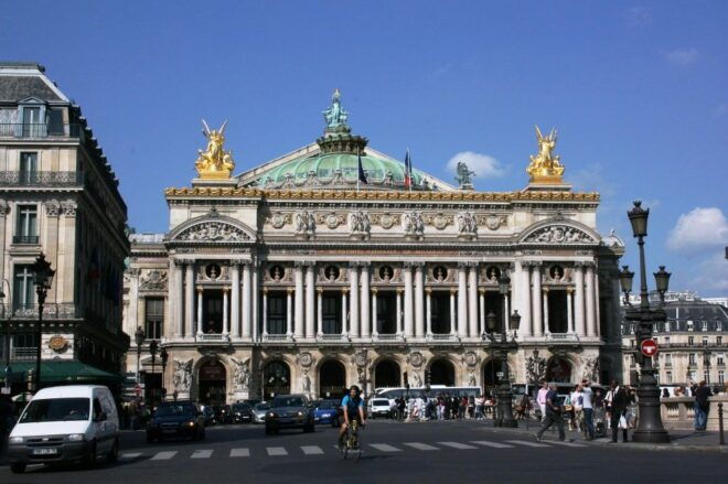 Big Sightseeing Tour of Paris With Audio Guide - Tour Experience