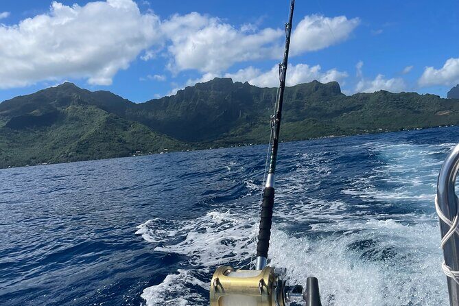 Big trolling in Moorea - Big Trolling in Moorea: An Authentic Fishing Adventure