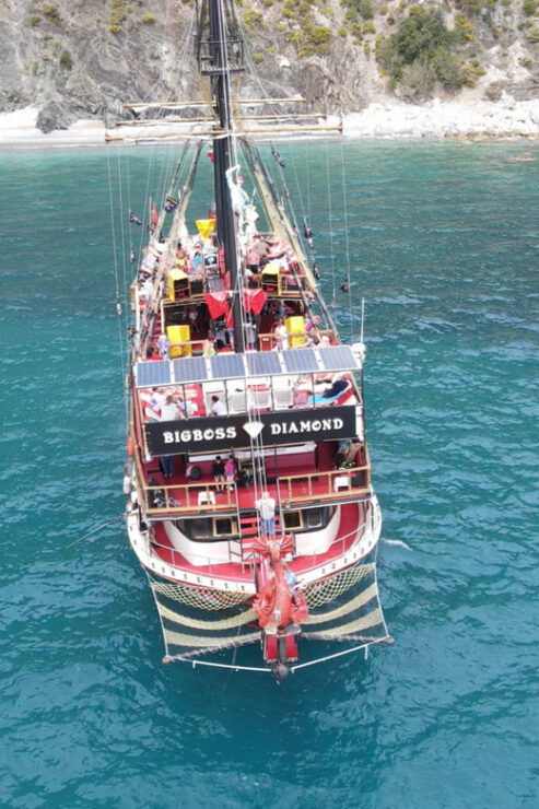 Bigboss Diamond Pirate Ship - Experience and Itinerary