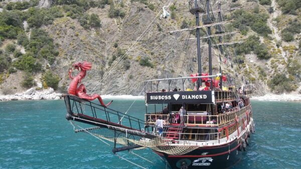 Bigboss Diamond Pirate Ship - How to Book