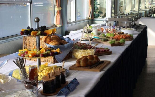 Biggesee: Boat Tour With All-Inclusive Cake Buffet - Scenic Views and Attractions