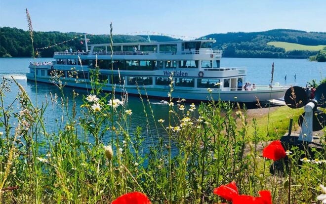Biggesee: XXL Boat Ride With All-Inclusive Brunch Buffet - Scenic Views