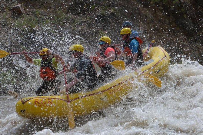 Bighorn Sheep Canyon Raft and Zipline - Class III Rapids, 9 Zip Lines, & Lunch - Lunch Break: Fueling Up at a Nearby Bar and Grill