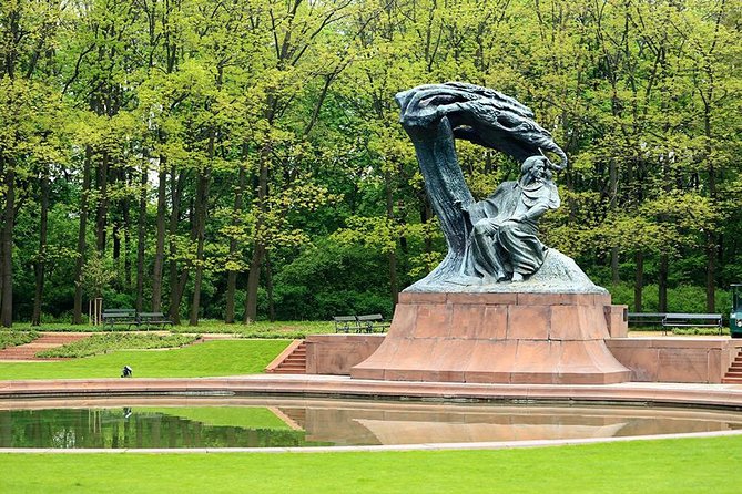 BIKE ADVENTURE : 4-Hour Sightseeing Tour of Warsaw /Inc. Pick-Up/ - Additional Services Available