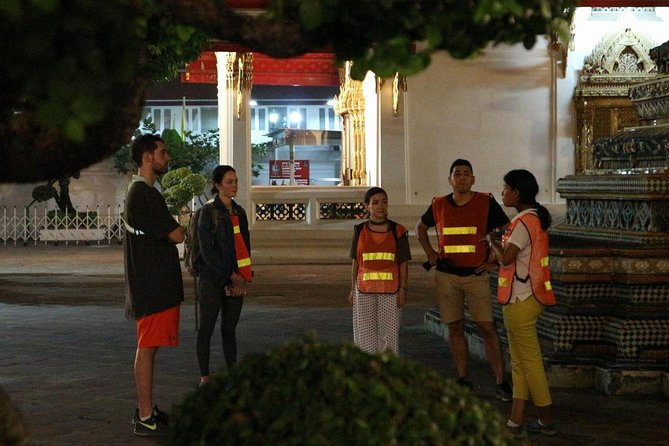 Bike Bangkok at Night With Thai Dinner - Perfect for Limited Time or Orientation