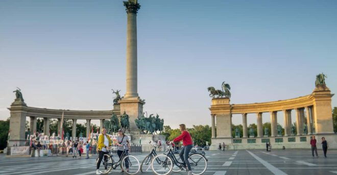 Bike & Budapest: Explore the Citys Charms in 2.5 Hours! - Notable Landmarks to Visit
