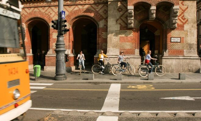 Bike & Budapest: Explore the Citys Charms in 2.5 Hours! - Important Tips for Participants