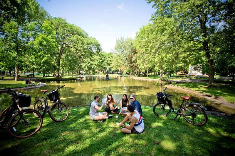 Bike/E-bike tour Plateau,MileEnd, Jean-Talon Market by Fitz - FAQ