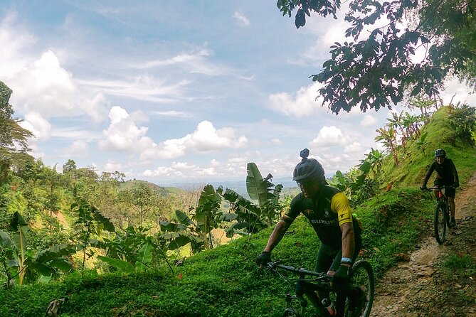 Bike Expedition La Vuelta Al Quindio Colombia Coffee Region - Meeting Point Details