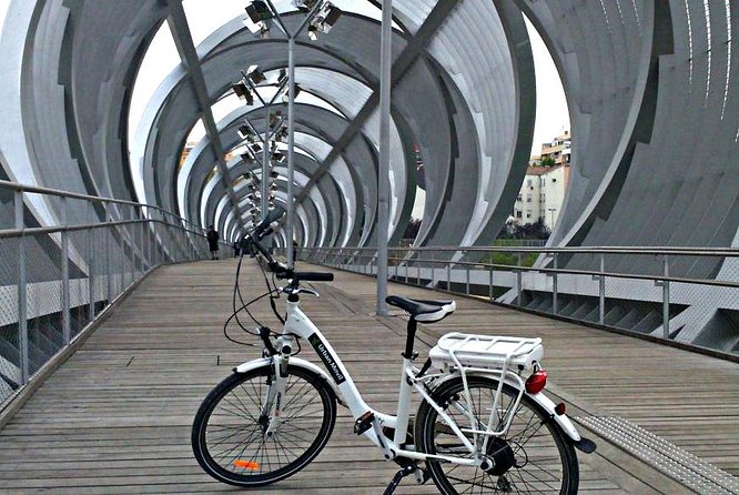 BIKE or EBIKE Madrids Parks - Riverside and Casa De Campo Park - Common Questions
