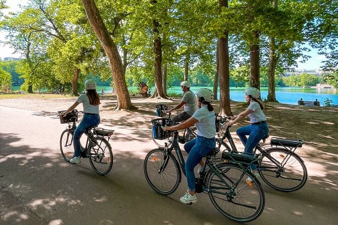 Bike Ride in the Parc De La Tête D'or - 2 Hours - Cancellation Policy