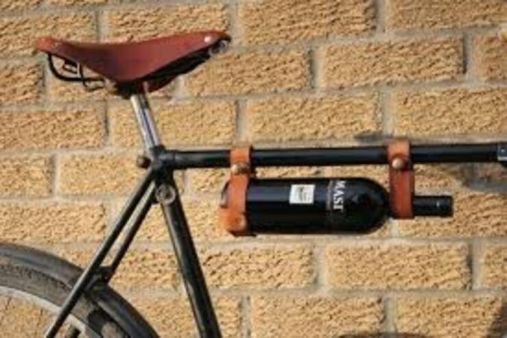 BIKE STORAGE/DEPOSITO BICICLETTE - Good To Know