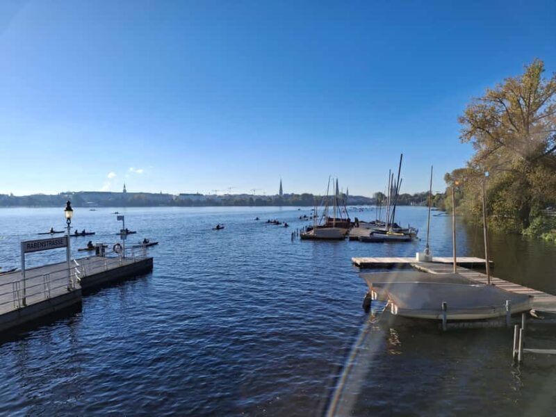 Bike tour around the Alster - Celebs, water, and nature - Summary: Who Is This Tour Best For?