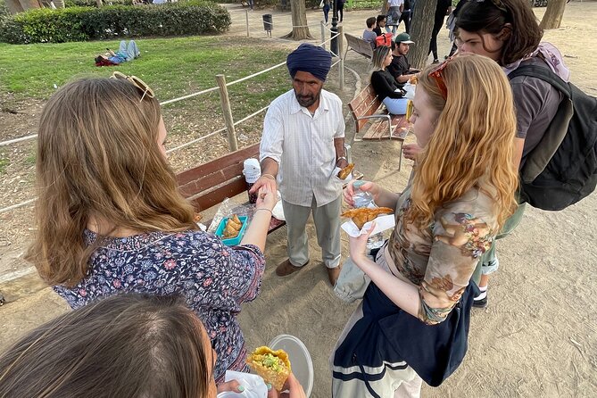 Bike Tour in Barcelona: History, Architecture and Culture - Traveler Inspiration