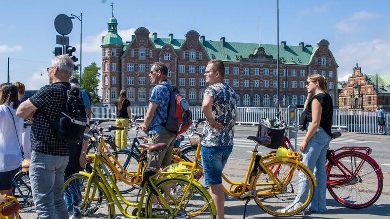 Bike Tour in Copenhagen - Raadhuspladsen and Christiansborg set the scene