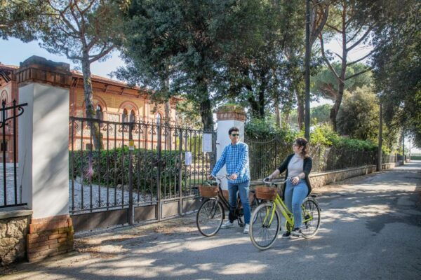 Bike Tour in Ronchi - Tour of the Tuscan Villas - The Sum Up