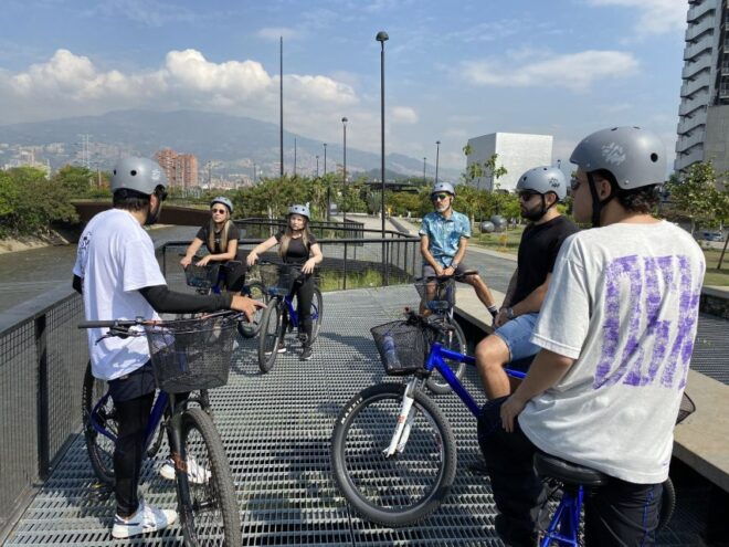 Bike Tour Medellin With Snacks and Local Beer - Review Summary