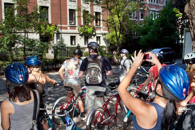 Bike Tour of Chicagos Lakefront Neighborhoods - Common Questions