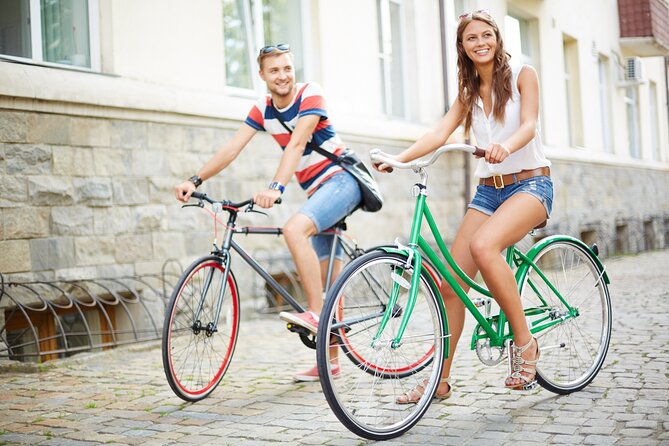 Bike Tour of Cologne Top Attractions With Private Guide - Tour Overview