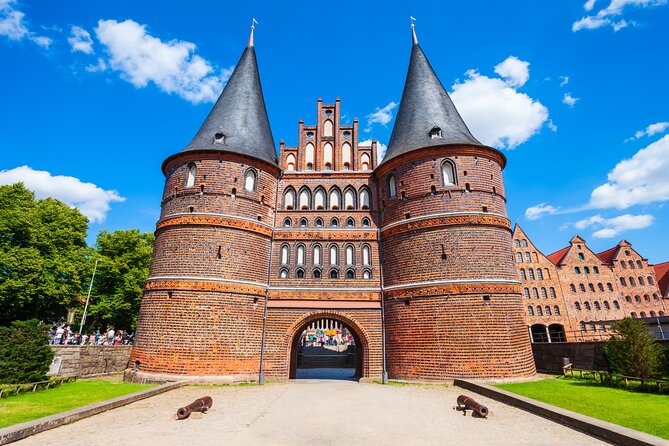 Bike Tour of Lubeck With Top Attractions and Private Guide - Pricing and Booking Details