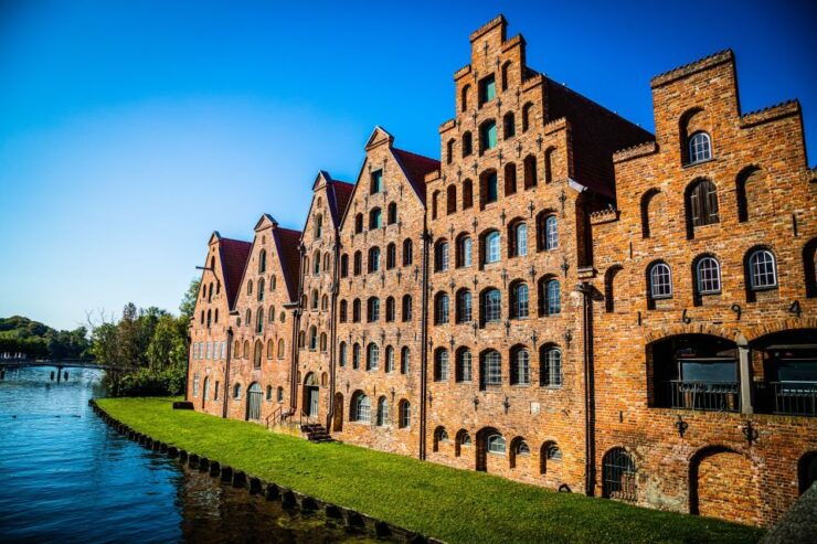 Bike Tour of Lubeck With Top Attractions and Private Guide - Tour Details and Duration Options