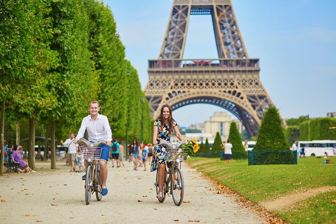 Bike Tour of Paris Old Town, Top Attractions and Nature - Cancellation Policy