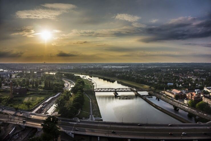 Bike Tour of Wroclaw Old Town, Top Attractions and Nature - Activity Details