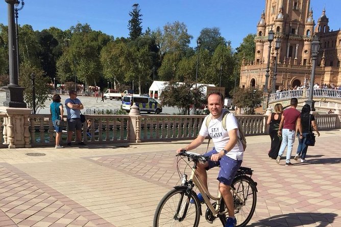 Bike Tour Through the Parks of Seville - Meeting and Pickup