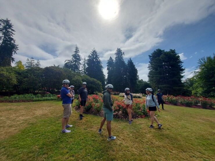 Bike Vancouver: Stanley Park, Granville Island & Gastown - Enjoy Scenic Stanley Park Views