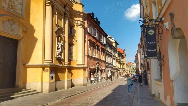 Biking Through Warsaw Highlights with Picturesque Views - Who Should Consider This Tour?
