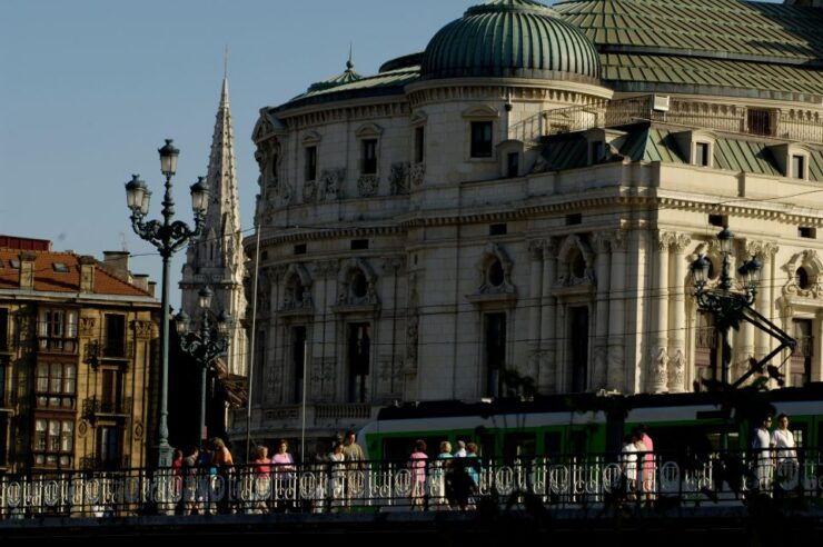 Bilbao 3-Day Package: Guggenheim, Hotel Stay and Bike Tour - Booking Details