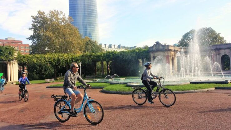 Bilbao 3-Day Package: Guggenheim, Hotel Stay and Bike Tour - Experience Included