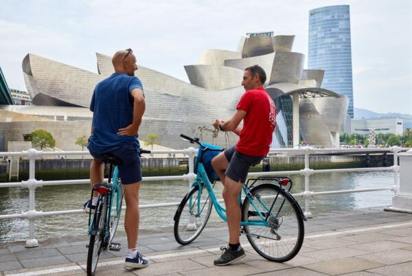 Bilbao: 3-Hour Guided Highlights Small Group Bike Tour - Duration of the Tour