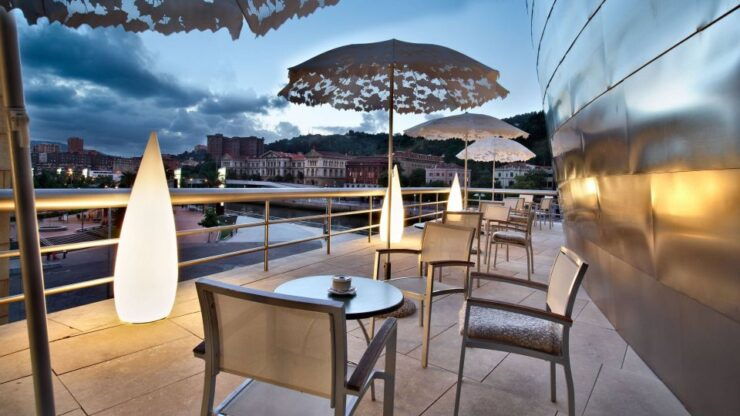 Bilbao All Iron Tour: Guggenheim and San Mamés With Lunch - Tour Booking Details