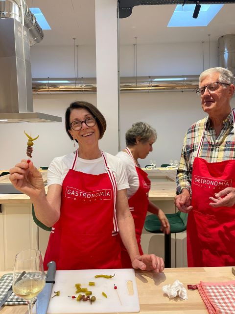 Bilbao: Basque Pintxos and Tapas Cooking Class With Open Bar - Booking Details