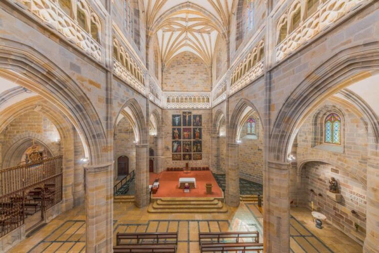Bilbao: Bilbao Cathedral and San Anton Church Entry Ticket - Duration and Audio Guide Availability