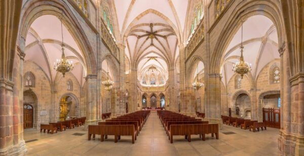Bilbao: Bilbao Cathedral and San Anton Church Entry Ticket - Attire Restrictions and Operating Hours