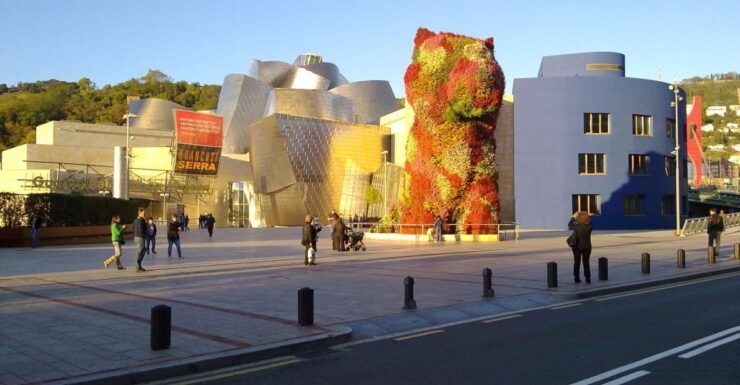 Bilbao Half-Day City and Guggenheim Museum Private Tour - Itinerary Overview