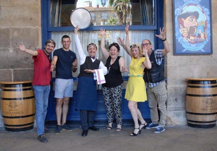 Bilbao Historical Tour - Discovering the Bidebarrietako Liburutegi Nagusia