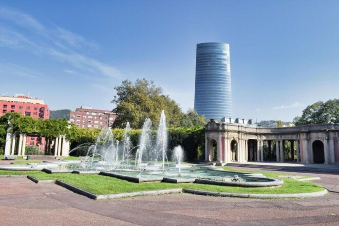 Bilbao: Insta-Perfect Walk With a Local - Scenic Spots