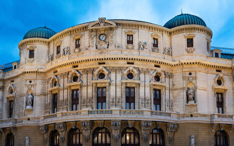 Bilbao morning and afternoon small group walking tour - Morning or afternoon: choosing your slot