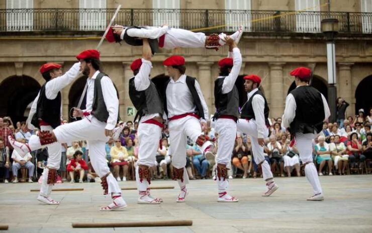 Bilbao Old Town Walking Tour - Pricing and Reservations