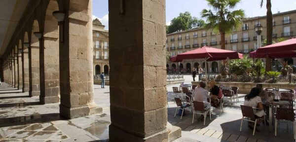 Bilbao Old Town Walking Tour - Professional Local Guide