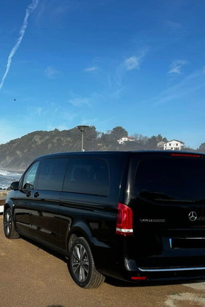Bilbao: Pilgrim Transfer to Saint Jean Pied De Port - Discover Zumaia Geopark and Monte Igueldo