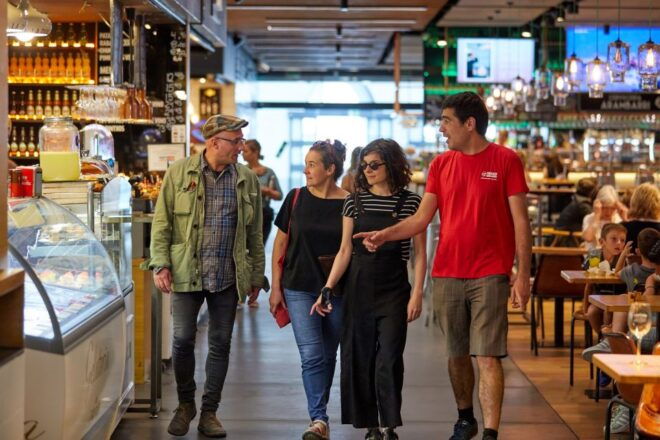 Bilbao: Pintxos and Wine Tasting Tour With Local Guide - Highlights of the Tour: La Ribera Market and Iconic Bars