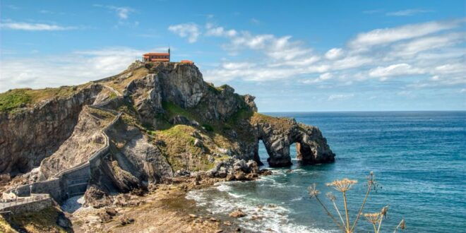 Bilbao: San Sebastián & S. Juan De Gaztelugatxe Guided Tour - Inclusions