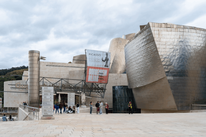 Bilbao: Skip-the-Line Guggenheim Museum Guided Tour - Good To Know