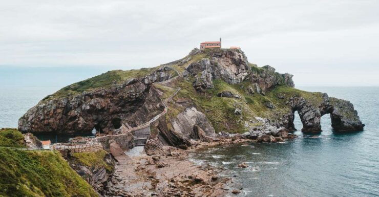 Bilbao: Txakoli, Gaztelugatxe, & Urdaibai With Wine Tasting - Tour Highlights